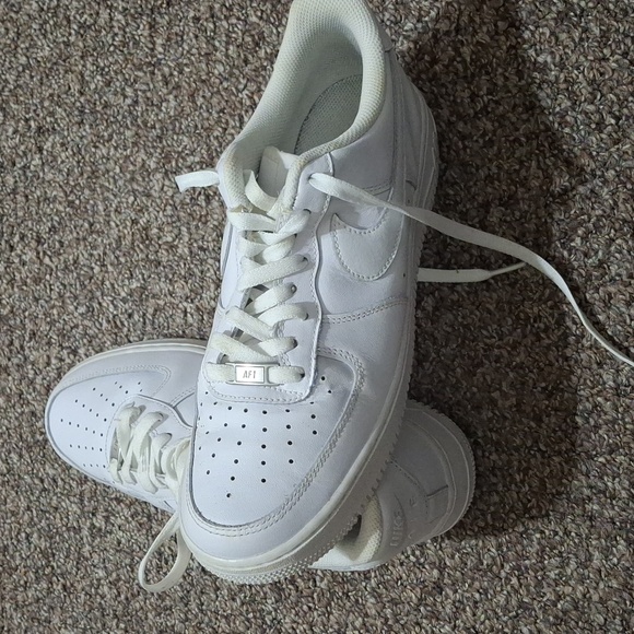 Nike Air Force 1 Low White Sneakers - Picture 6 of 6